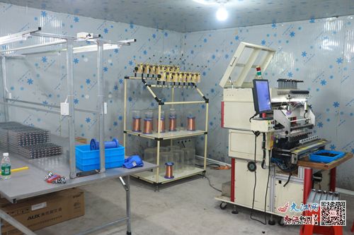 臨川區(qū)羅針鎮(zhèn)電子加工廠 點(diǎn)亮家門口的就業(yè)新圖景，鋪就電子產(chǎn)品銷售致富路